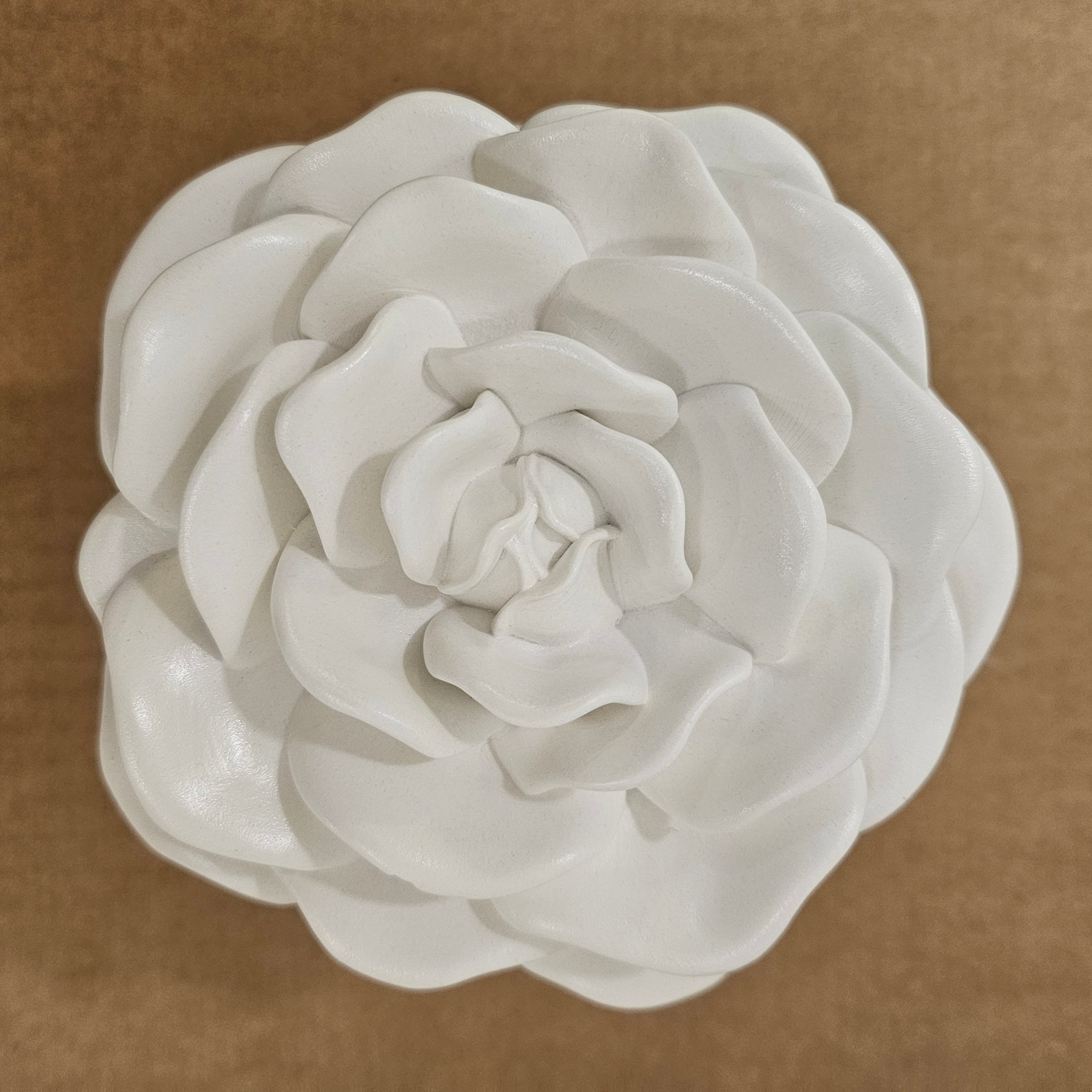Flower Candle - White/Lemongrass, Ginger
