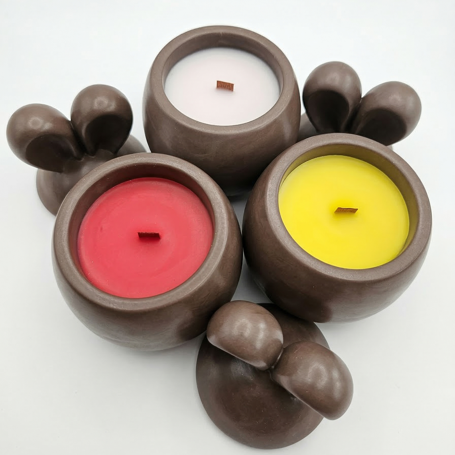 Choco Crumb Candle - Brown / Cherry, Almond