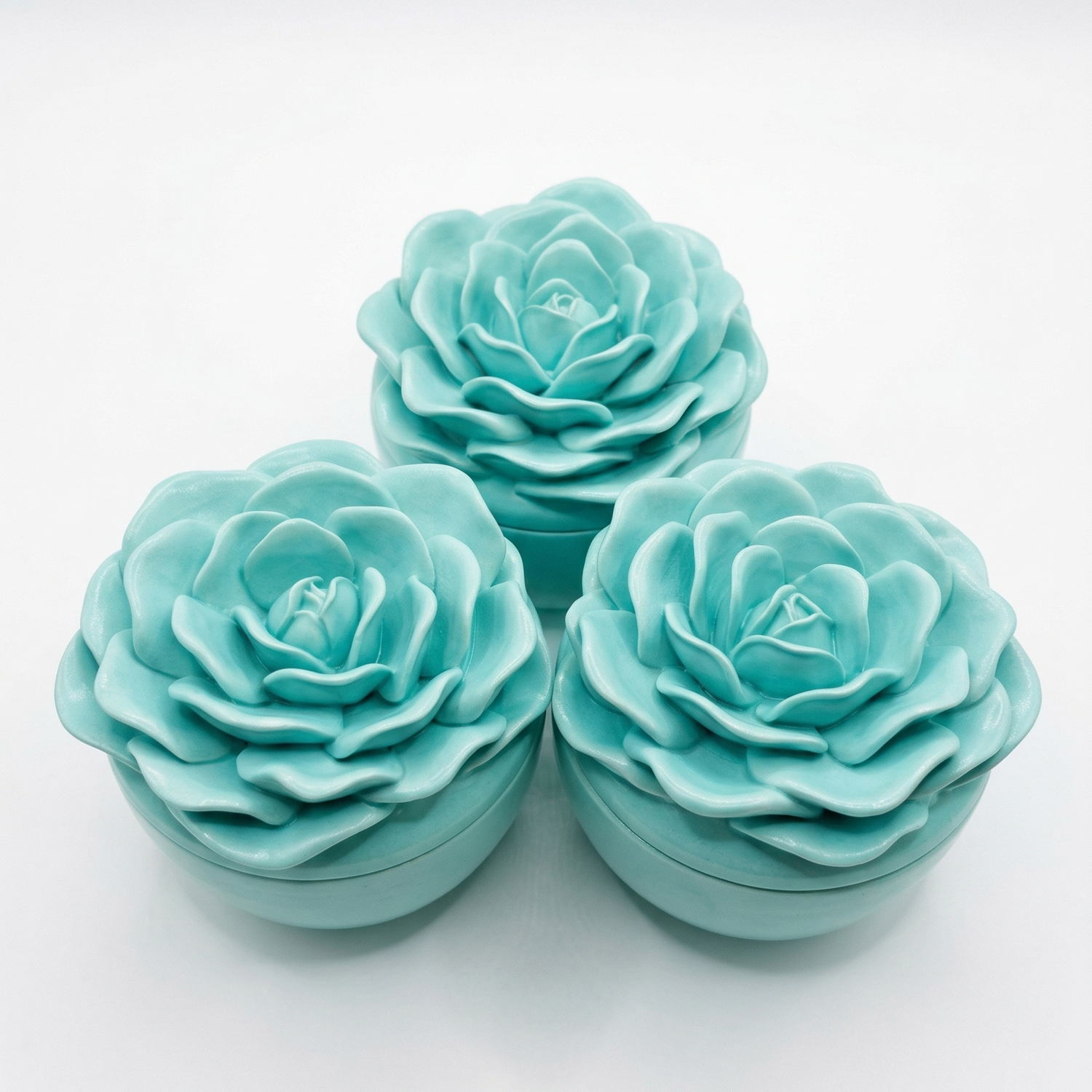 Maxi Azure Flower Candle - Turquoise / Vanilla