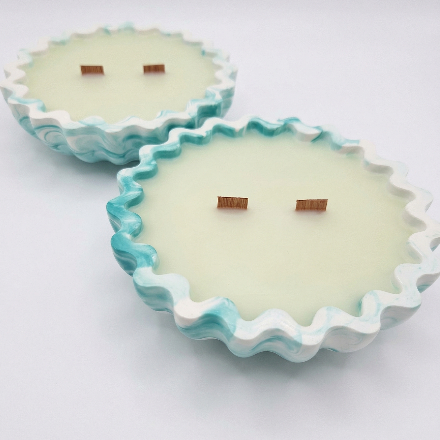 Apple Dream Candle - White / Green / Apple, Cinnamon