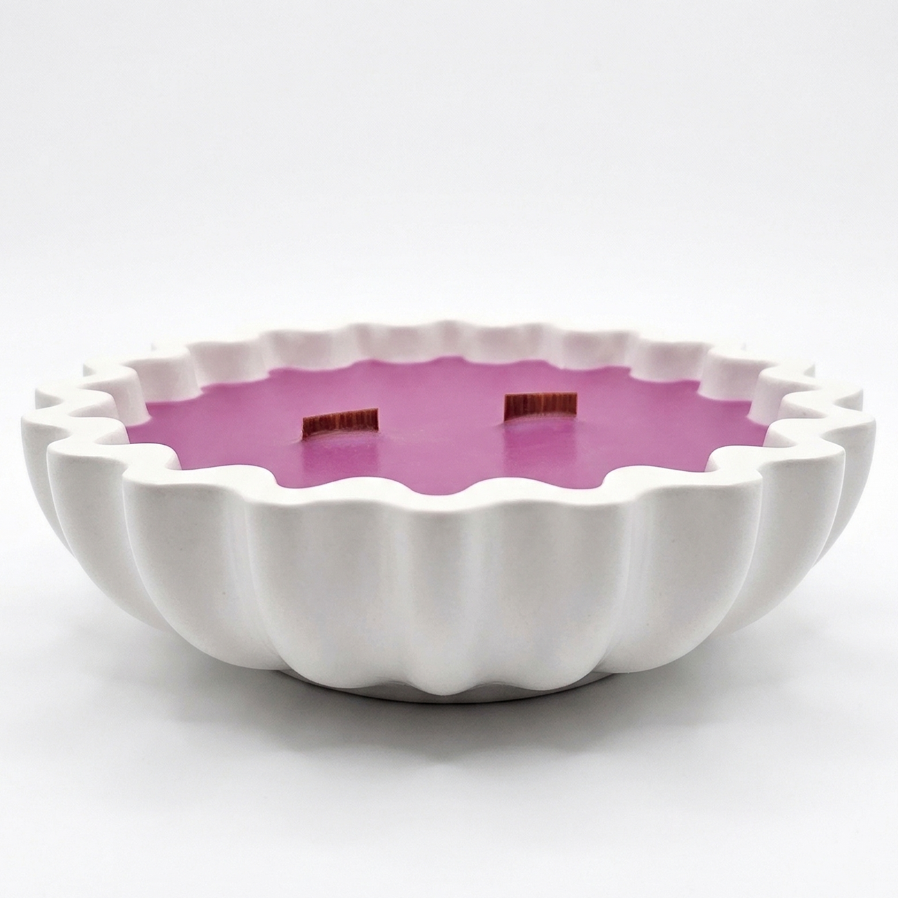Lavender Muse Candle - White / Purple / Lavender