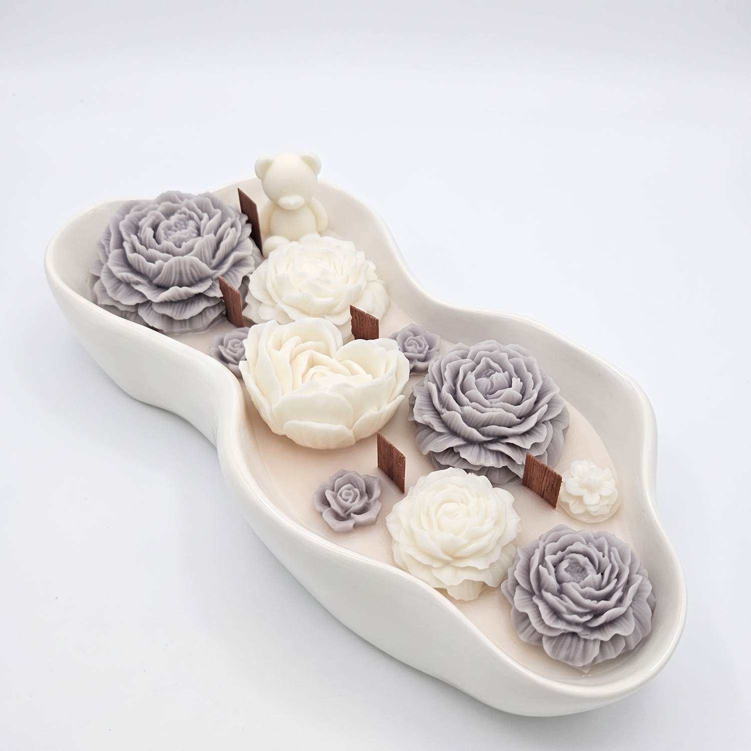 Candle Blooming Cloud - White / Gray / Paris