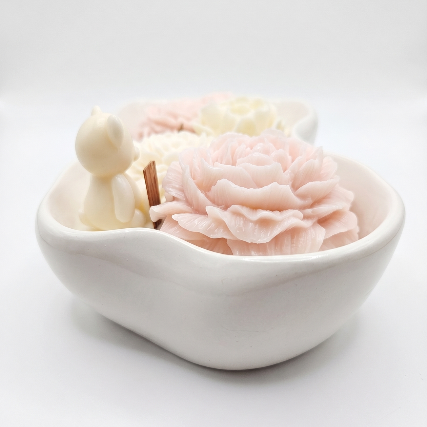 Candle Blooming Cloud - White / Gray / Paris