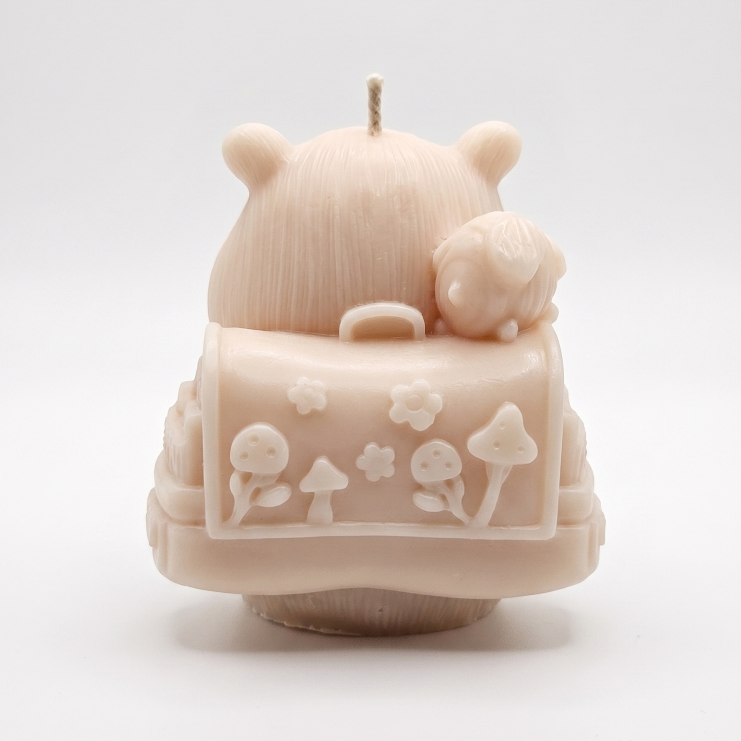 Capybara Candle with Backpack - Brown / Vanilla