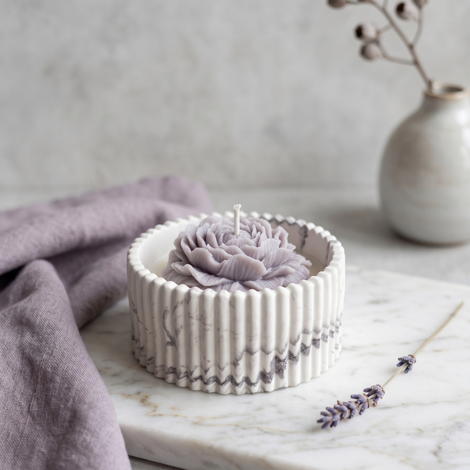 Carrara Candle - Peony / White / Silver / Lime, Mango
