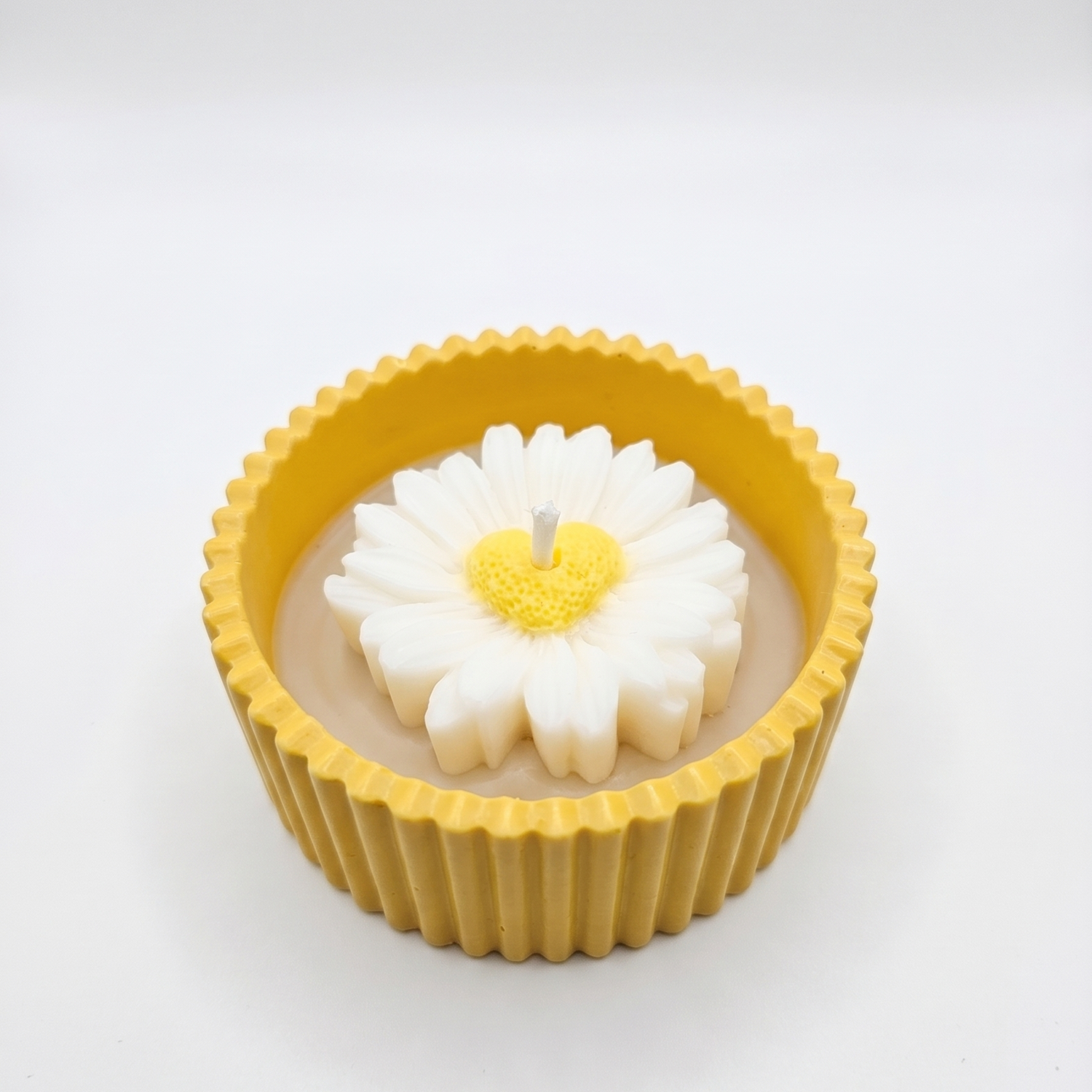 Margaréta Candle - Yellow / Apricot, Vanilla