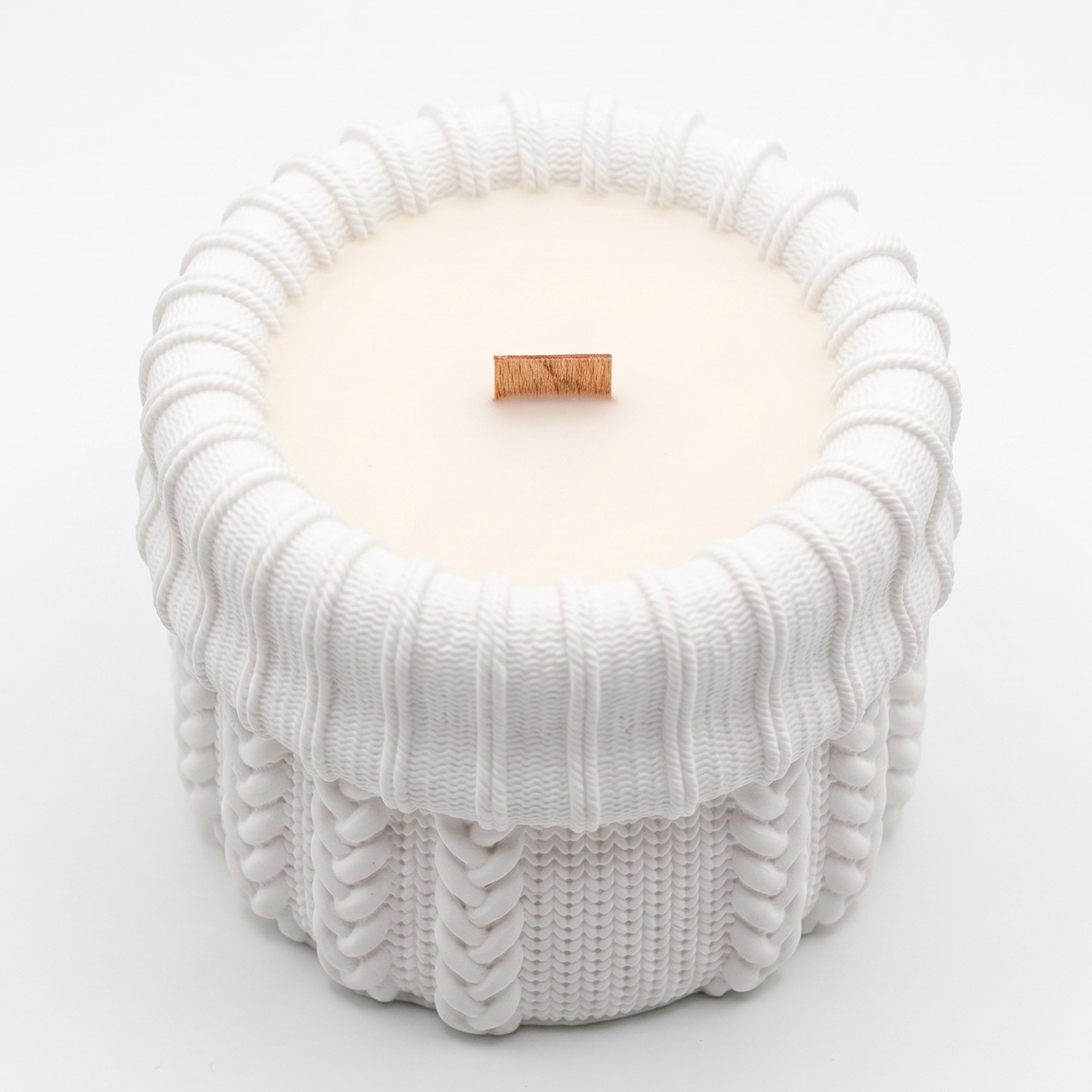 Sweater Candle - Purple / Winter Magic