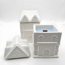 Medium House Candle - White / Cotton